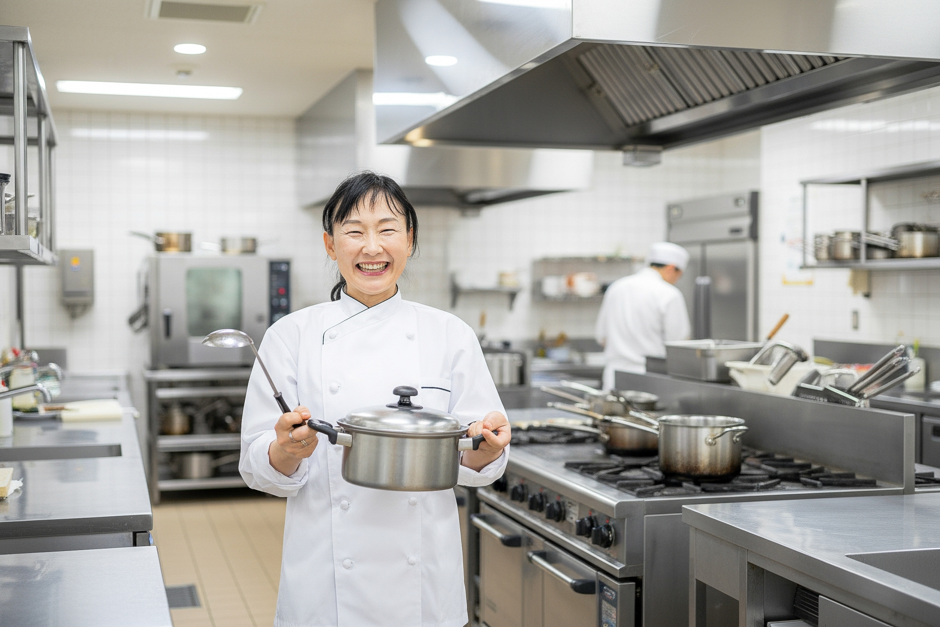 福祉施設での調理補助スタッフ